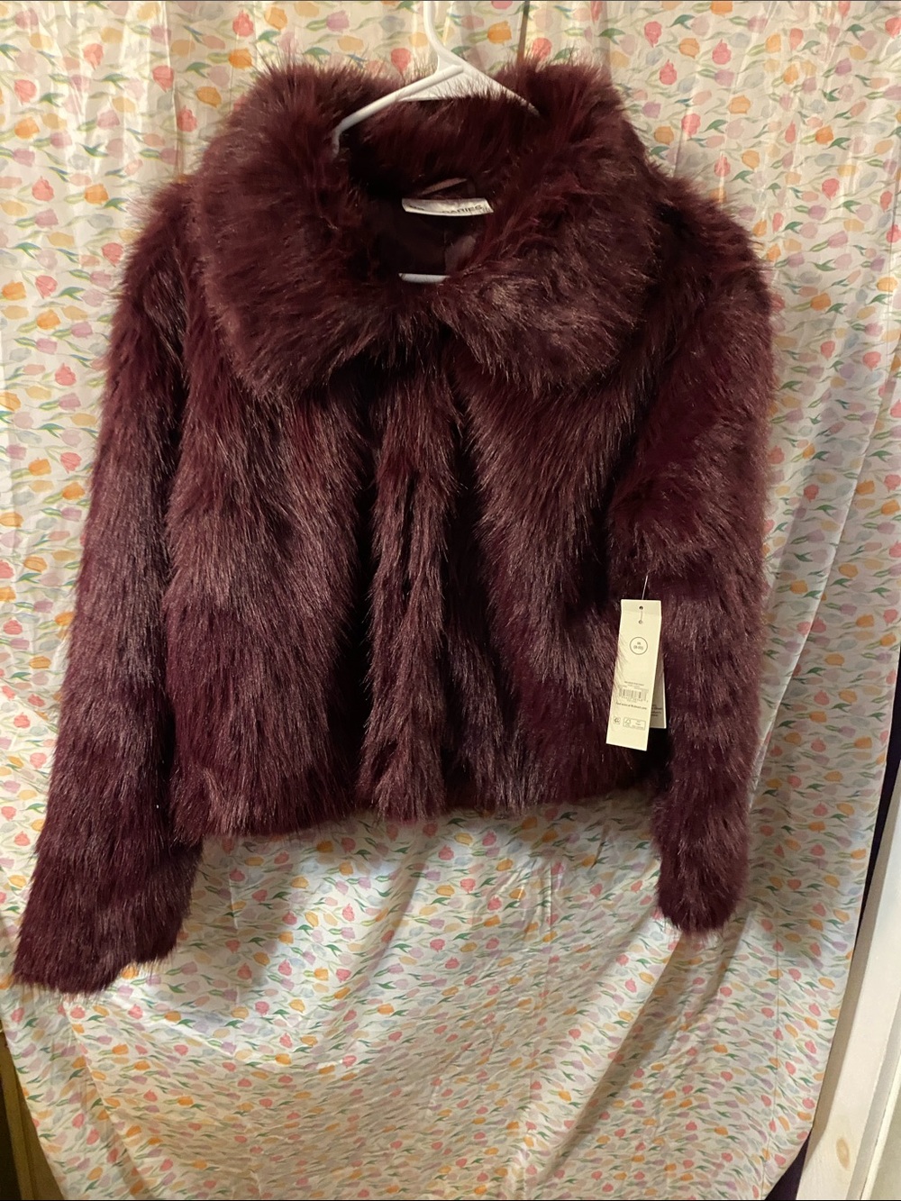 Women's Faux Fur Cropped Jacket in Deep Burgundy